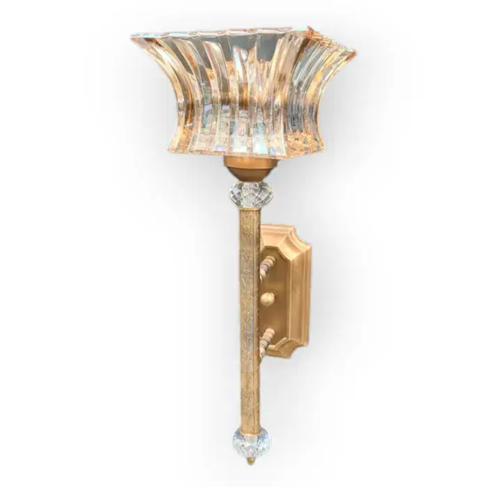 מנורת קיר דגם "לפיד דה וינצ'י חריטה"