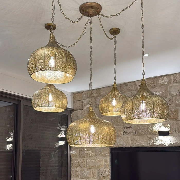 גופי תאורה תלויים בסגנון מרוקאי