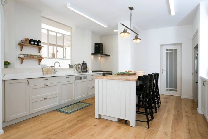 תאורה לפינת אוכל - אי מטבח